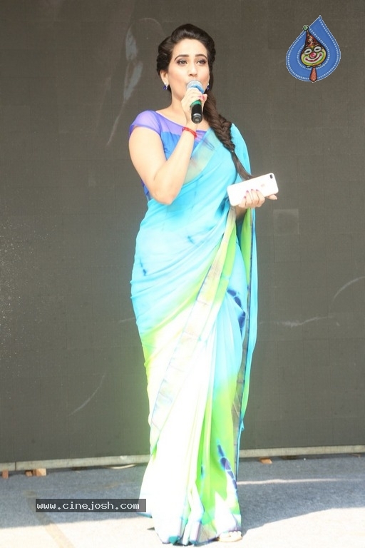 Anchor Manjusha At Nagarjuna RGV Movie Opening - 6 / 9 photos