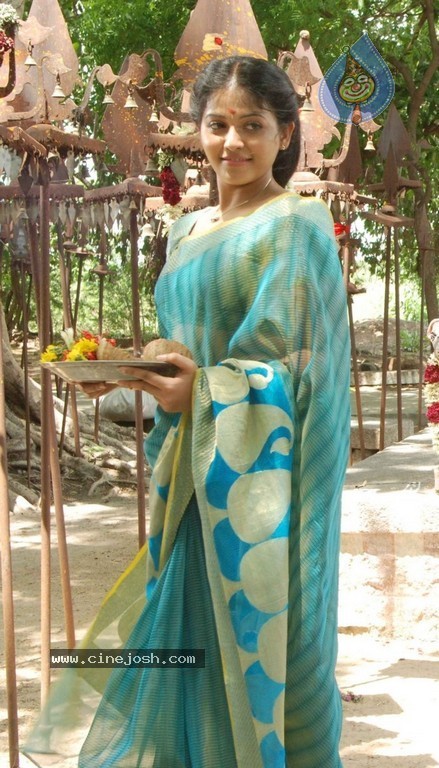 Anjali Latest Stills - 6 / 41 photos