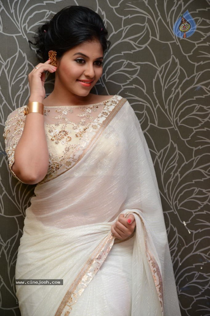 Anjali Latest Stills - 4 / 135 photos