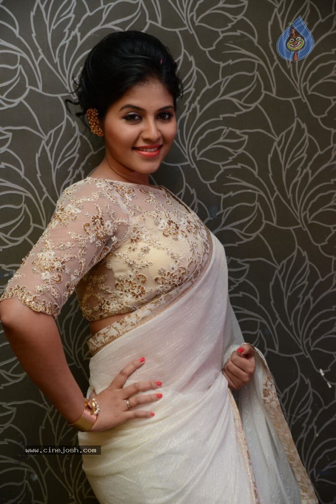 Anjali Latest Stills - 13 / 135 photos