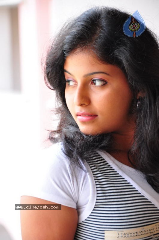 Anjali Photos - 80 / 110 photos