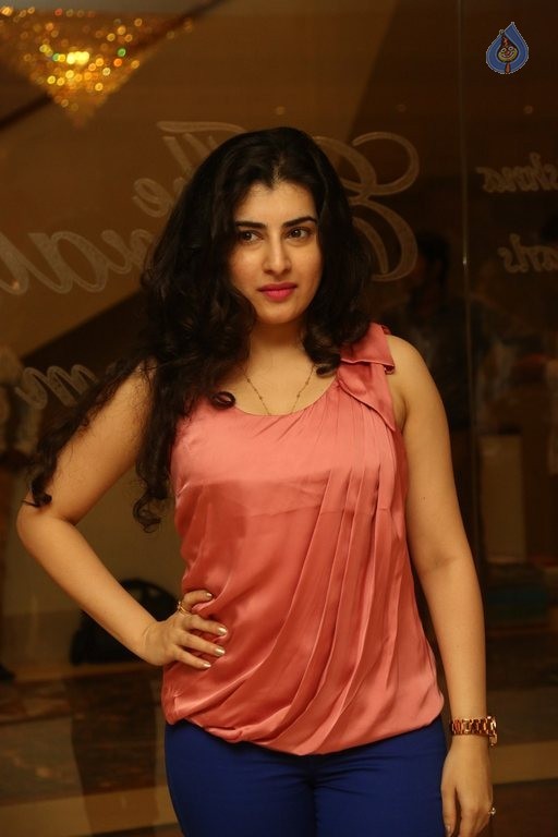 Archana Latest Photos - 10 / 39 photos