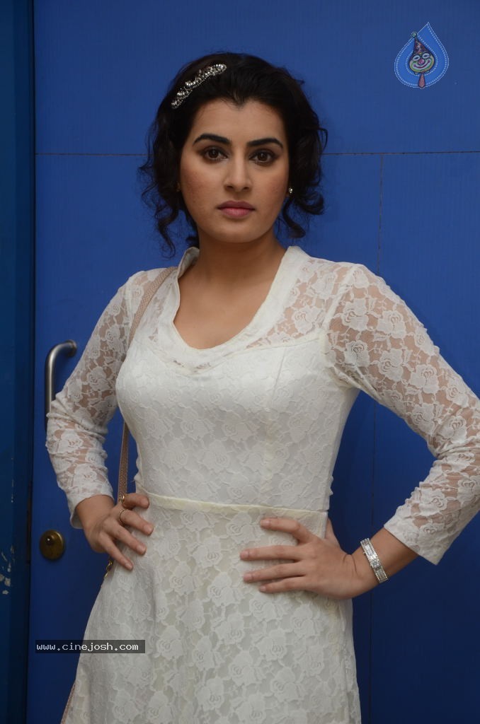 Archana New Hot Stills - 4 / 95 photos