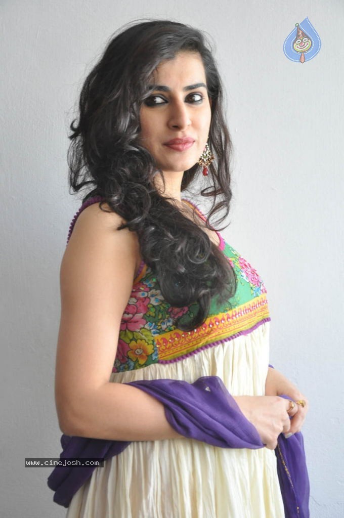 Archana New Images  - 16 / 65 photos