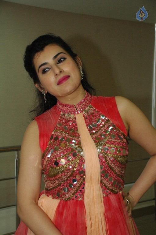 Archana New Pics - 3 / 25 photos