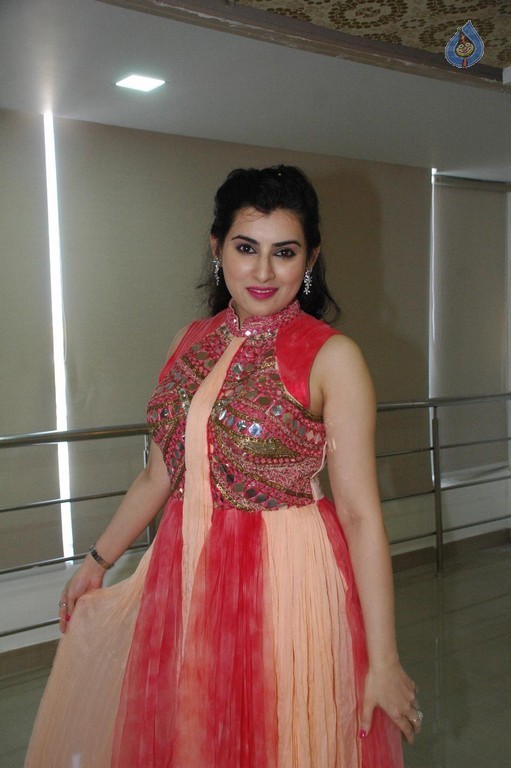 Archana New Pics - 9 / 25 photos