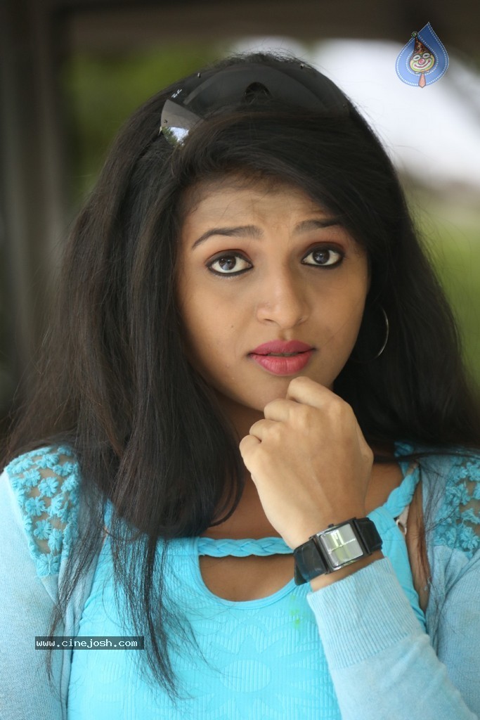 Ashwi New Photos - 3 / 92 photos