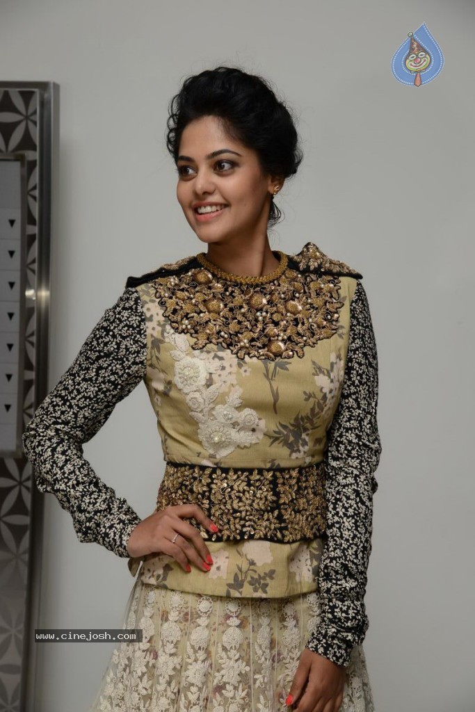 Bindhu Madhavi Latest Pics - 2 / 37 photos