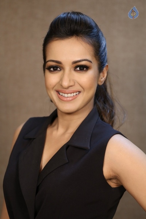 Catherine Tresa New Stills - 6 / 62 photos