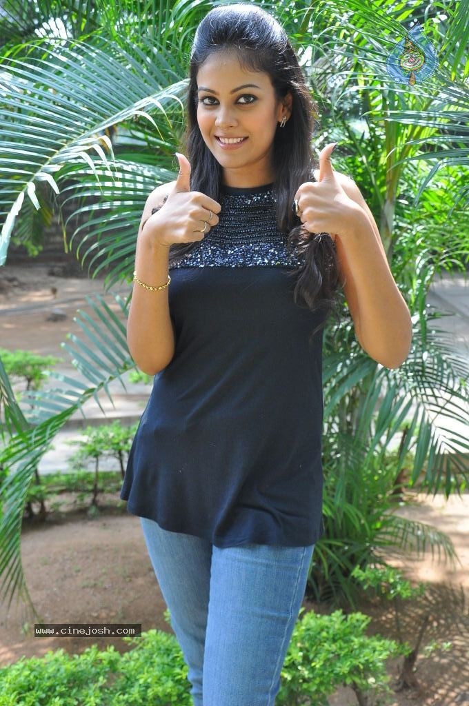 Chandini Stills - 5 / 76 photos