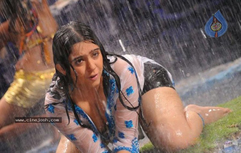 Charmi - Sye Aata Movie - 6 / 11 photos