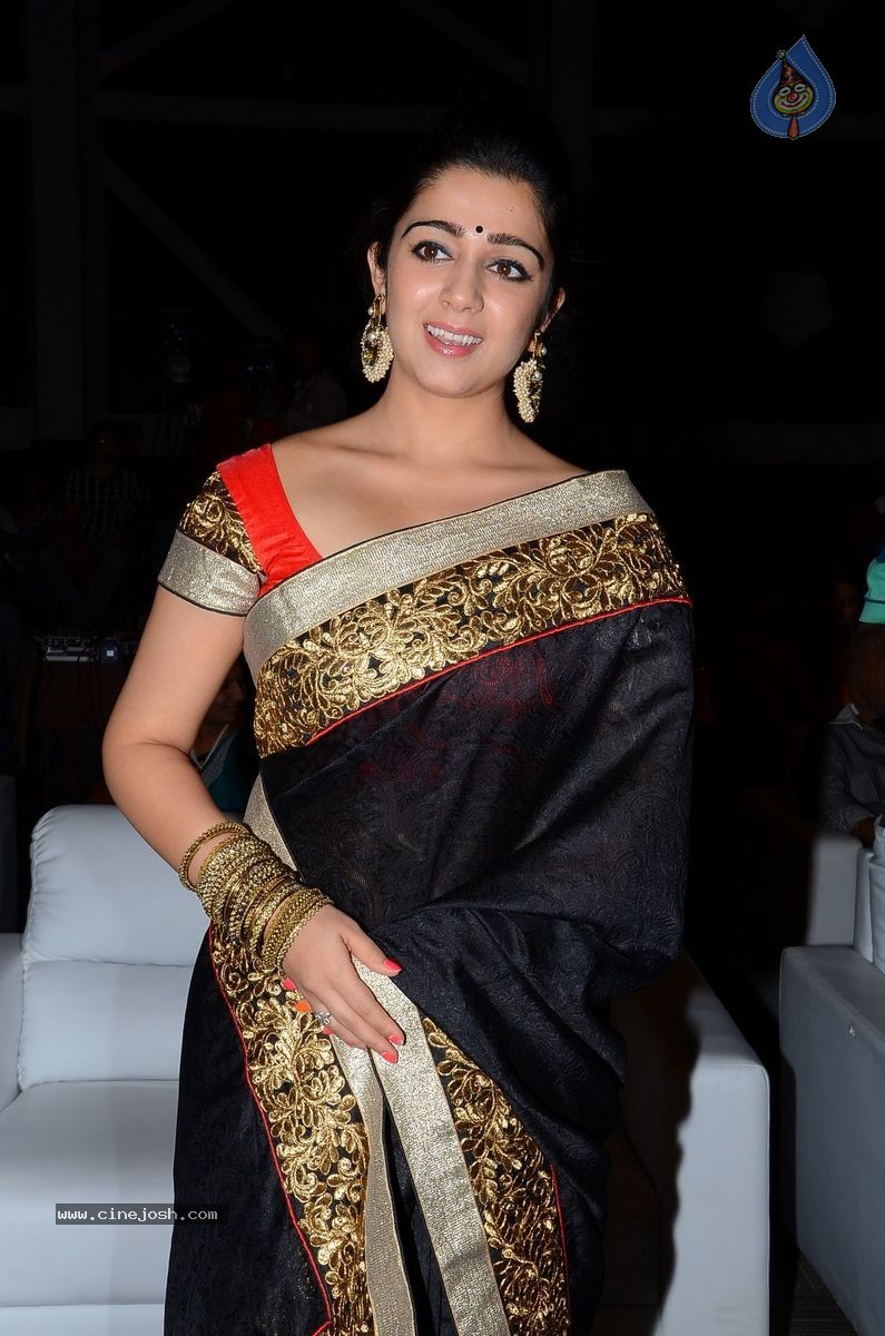 Charmi at Jyothi Lakshmi Audio Launch - 6 / 39 photos