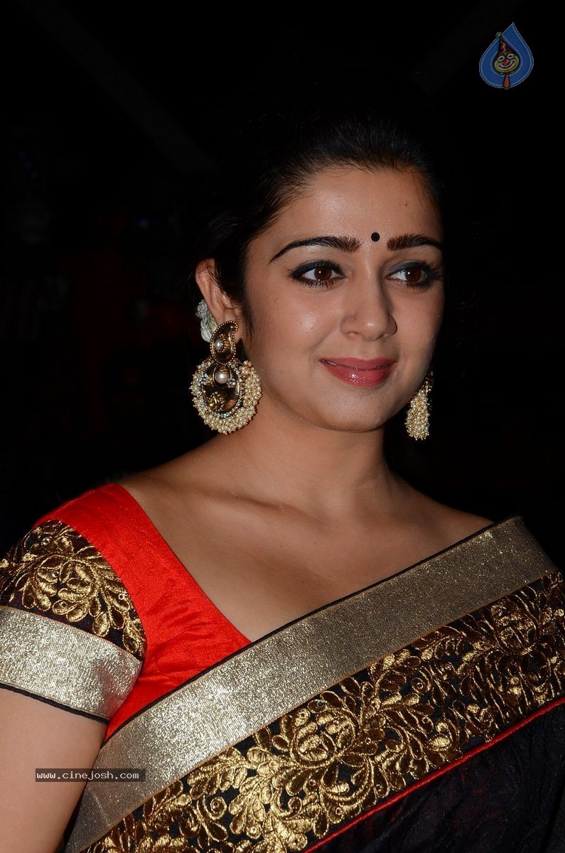 Charmi at Jyothi Lakshmi Audio Launch - 19 / 39 photos