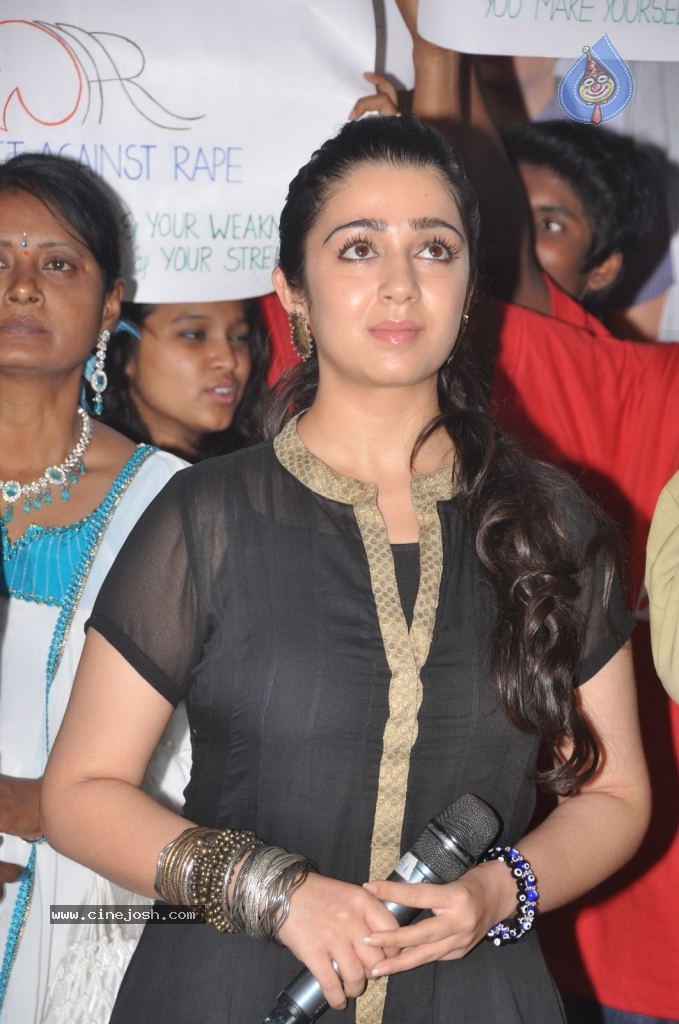 Charmi at Pratighatana Audio  - 7 / 75 photos