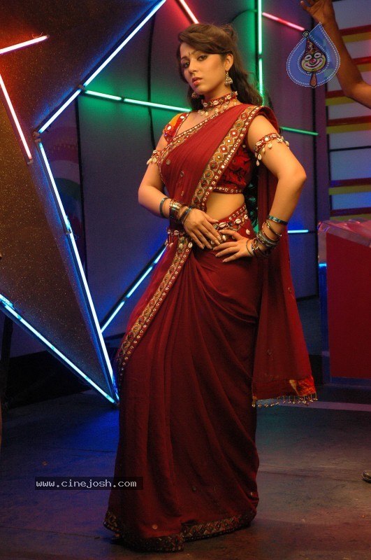 Charmi Stills In Sye Aata Movie - 2 / 6 photos