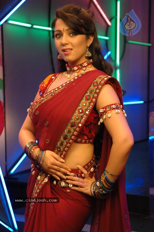 Charmi Stills In Sye Aata Movie - 6 / 6 photos