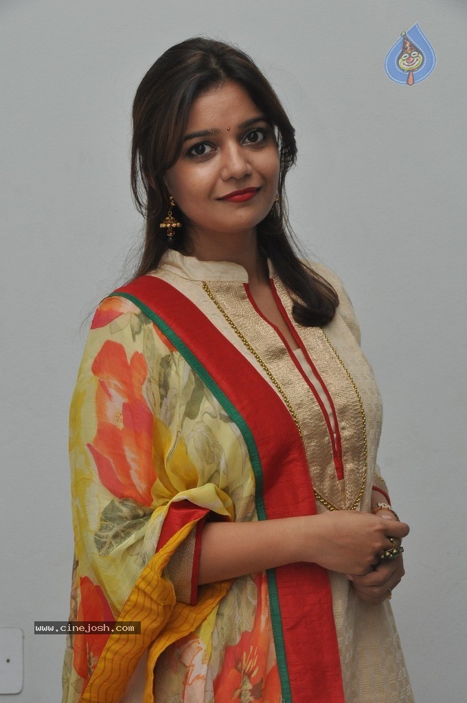 Colors Swathi Latest Photos - 16 / 77 photos