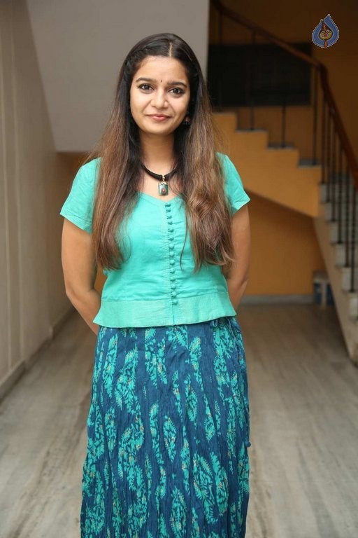 Colors Swathi New Photos - 6 / 42 photos