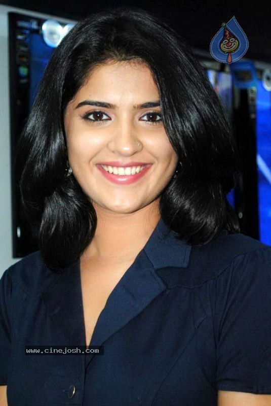 Deeksha Seth Latest Photos