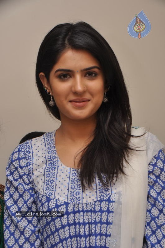 Deeksha Seth Stills