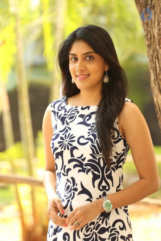 Dhanya Balakrishna New Pics - 13 / 42 photos