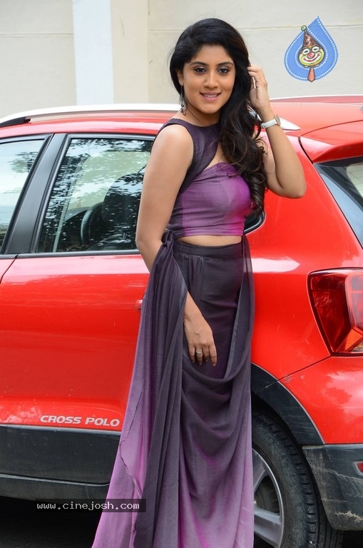 Dhanya Balakrishna Stills - 18 / 21 photos