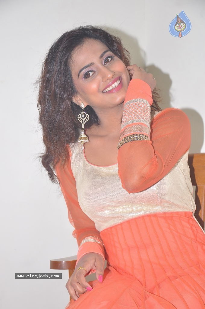 Dimple Chopade Latest Photos - 38 / 52 photos