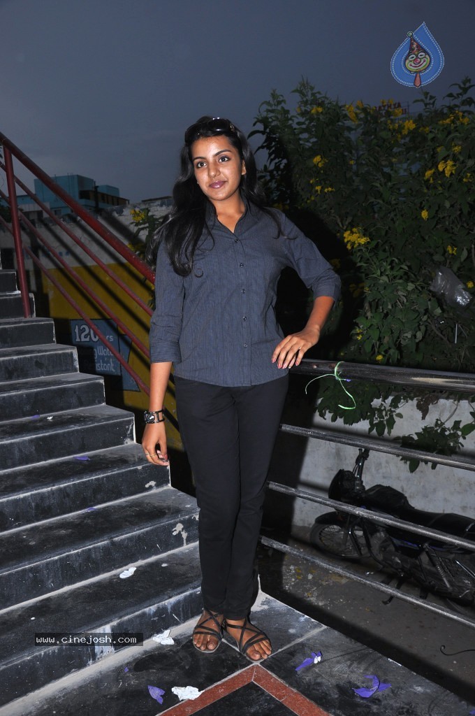 Divya Nagesh New Photos  - 3 / 27 photos