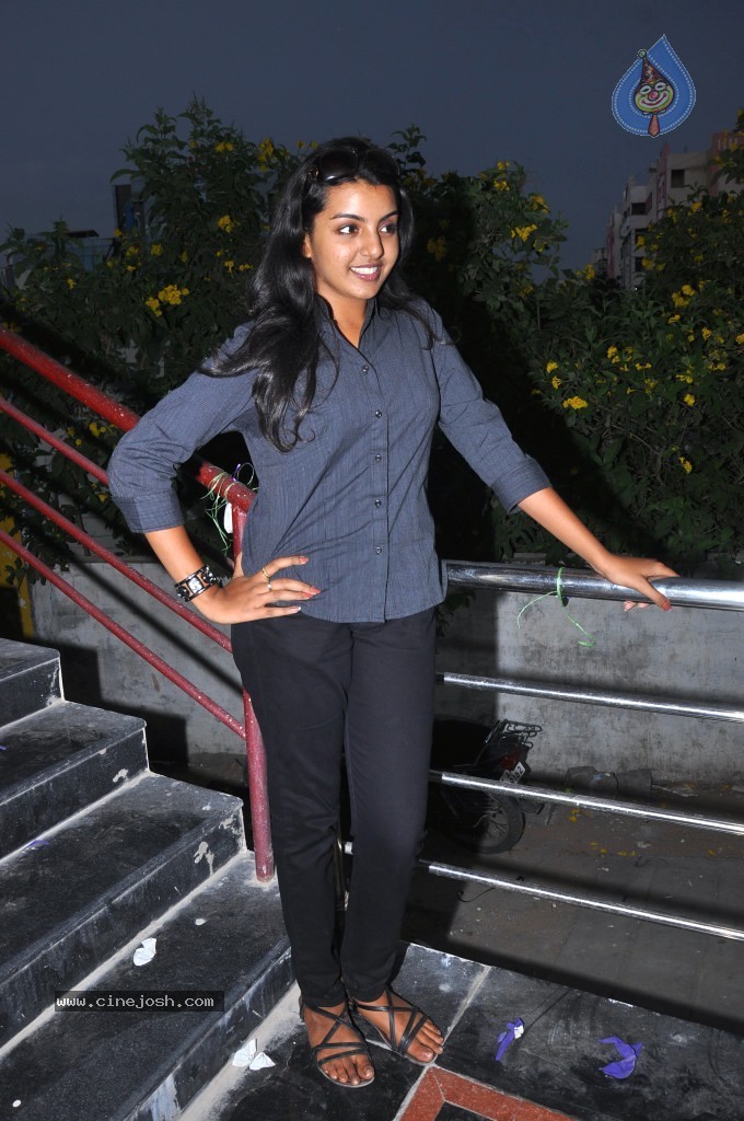 Divya Nagesh New Photos  - 6 / 27 photos