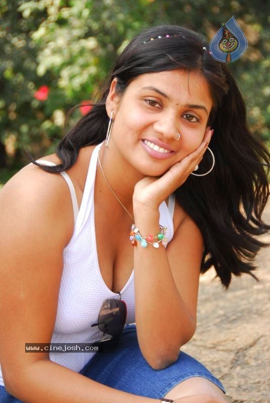 Divya Photo Gallery - 8 / 16 photos