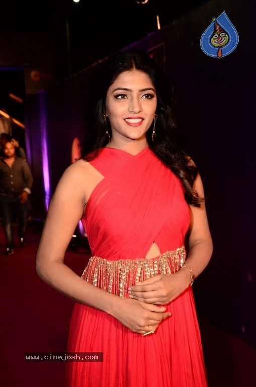 Eesha Rebba at Zee Apsara Awards - 4 / 20 photos