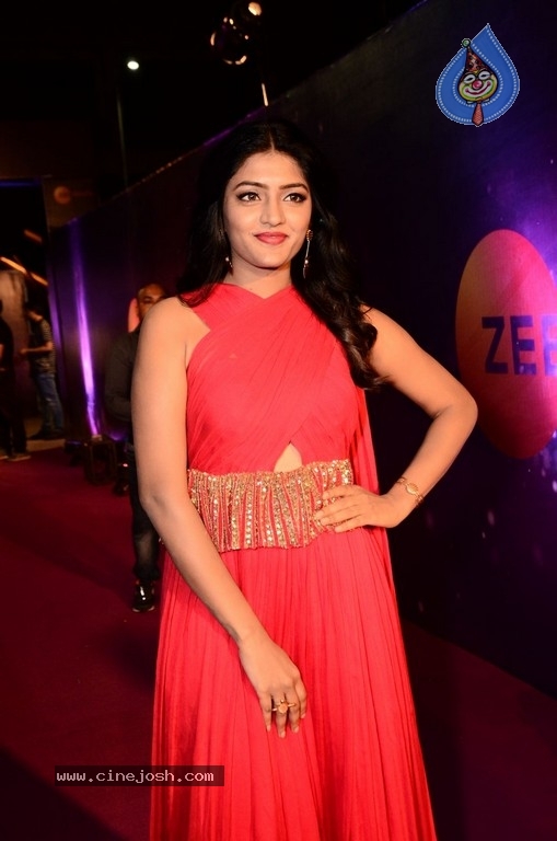Eesha Rebba at Zee Apsara Awards - 11 / 20 photos