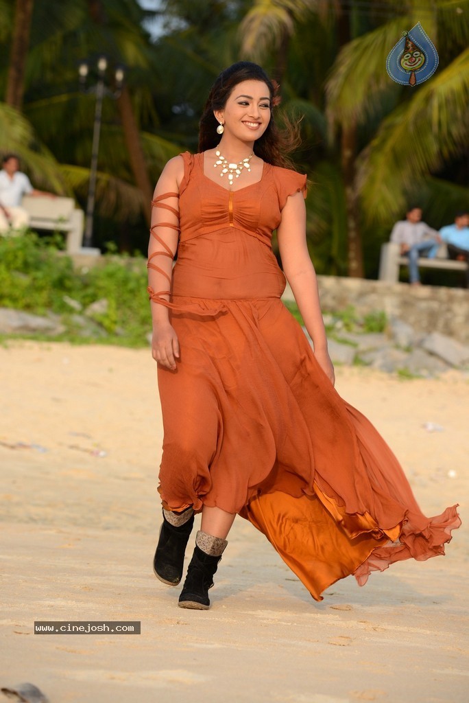 Ester Noronha New Photos - 5 / 58 photos