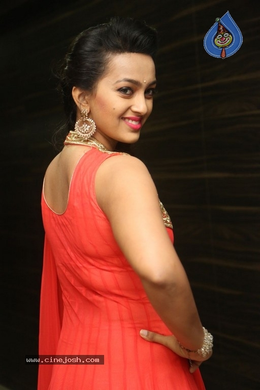 Ester Noronha New Pics - 13 / 16 photos