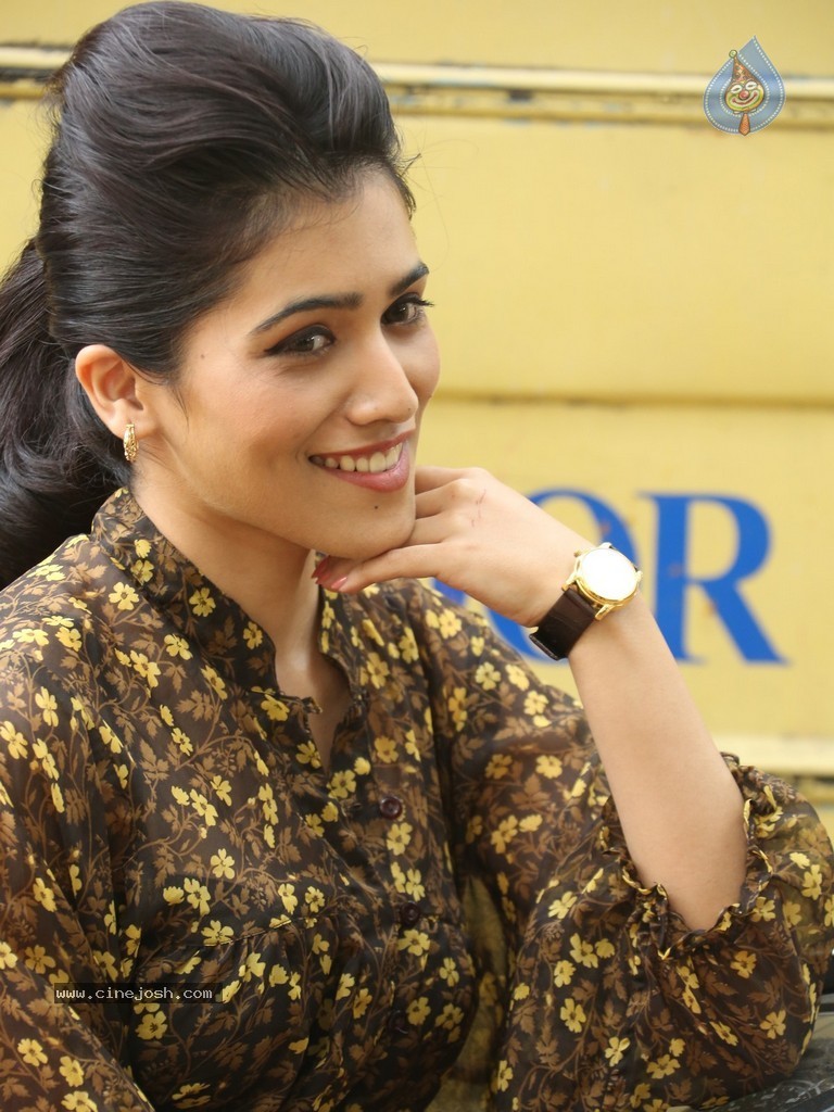 Gajal New Stills - 3 / 94 photos