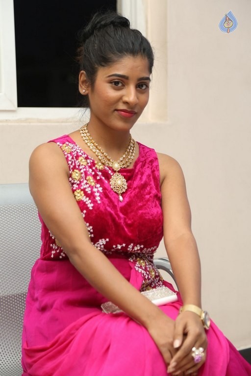 Gayathri New Photos - 7 / 25 photos