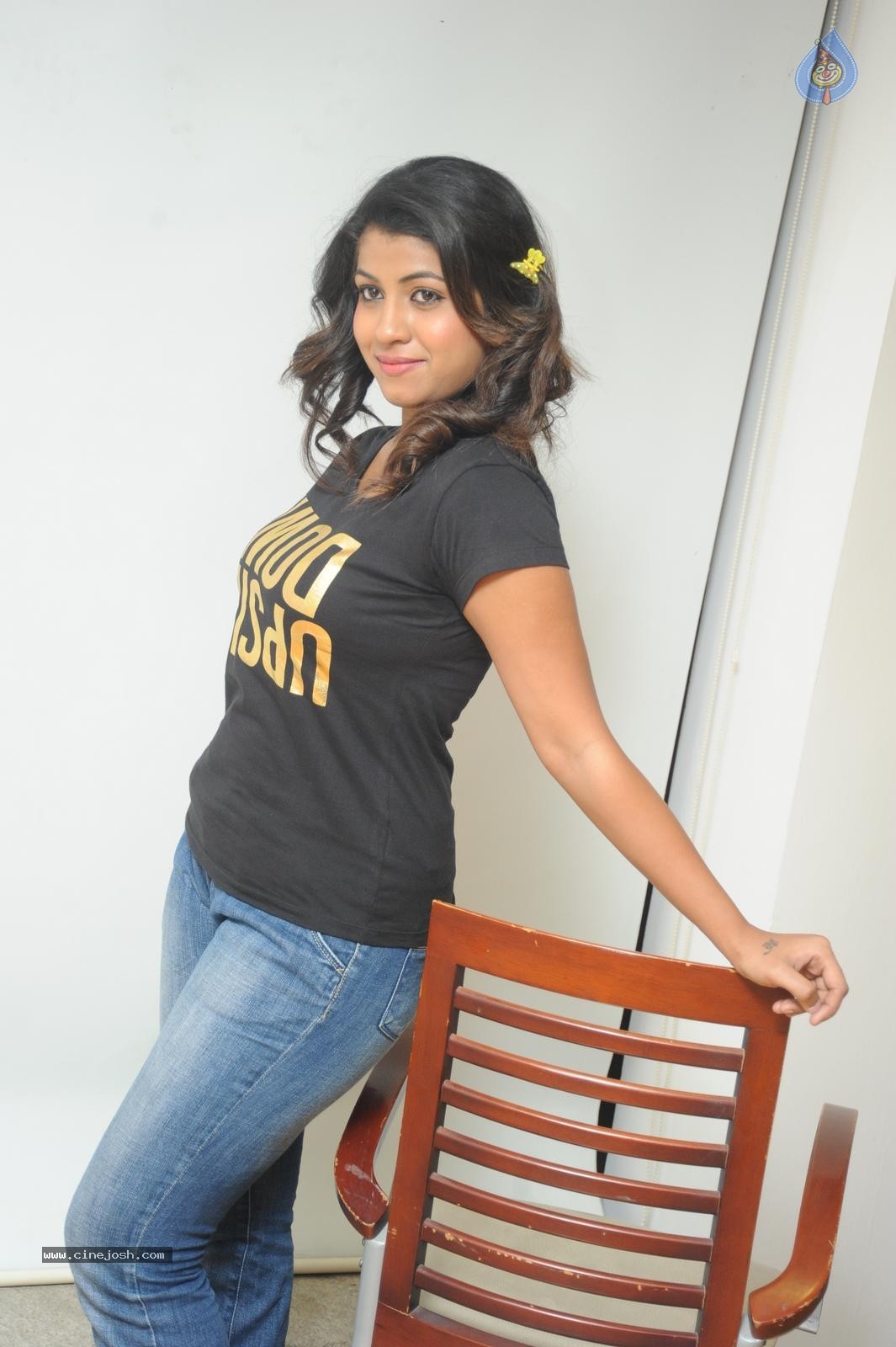 Geethanjali New Stills - 3 / 90 photos