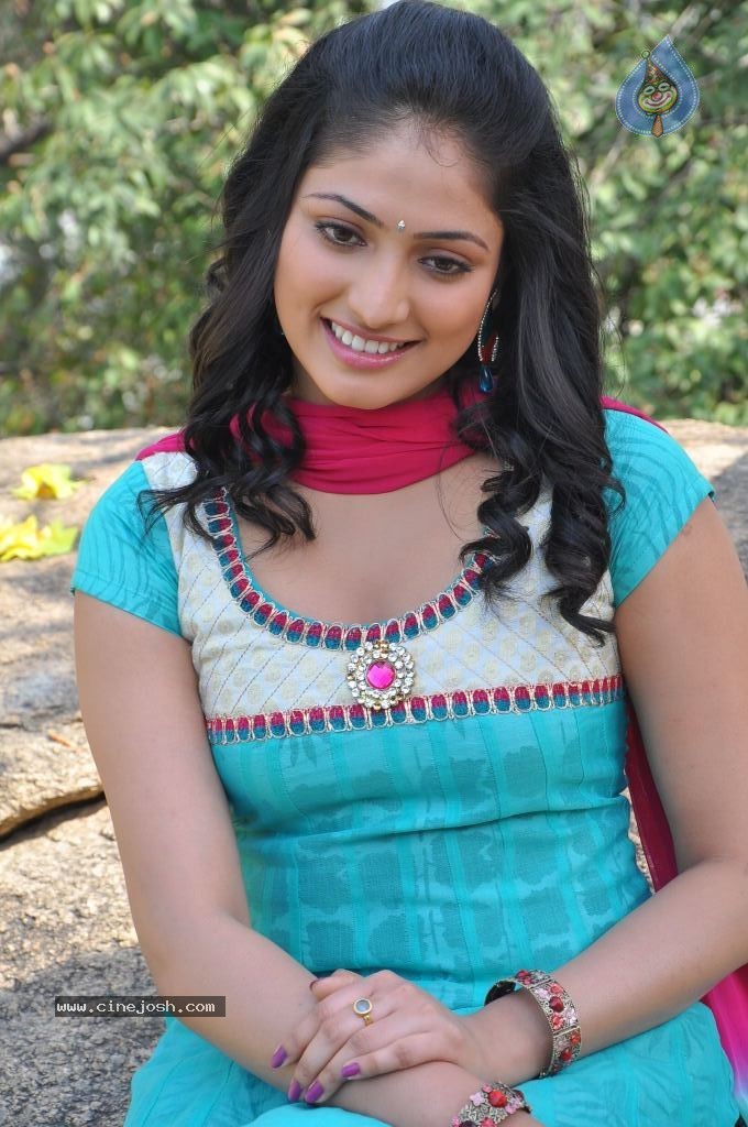 Haripriya Latest Photos - 7 / 47 photos