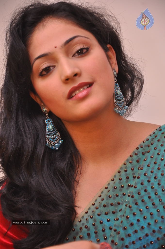 Haripriya Latest Stills - 13 / 85 photos