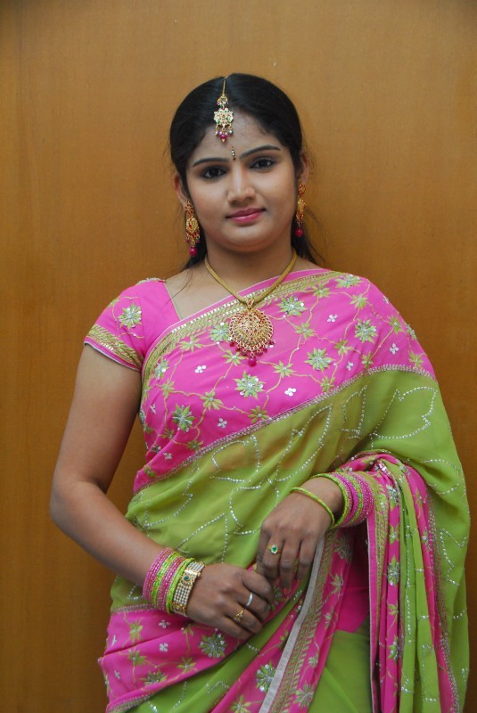 Hasini Stills - Alalu Heroine - 18 / 33 photos