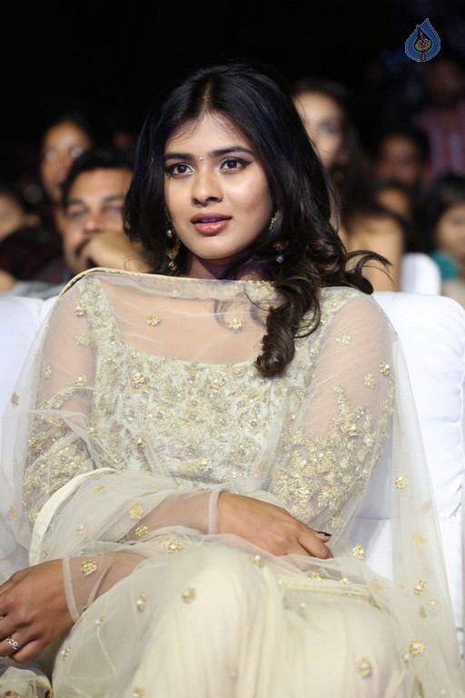 Hebah Patel Latest Pics - 21 / 30 photos