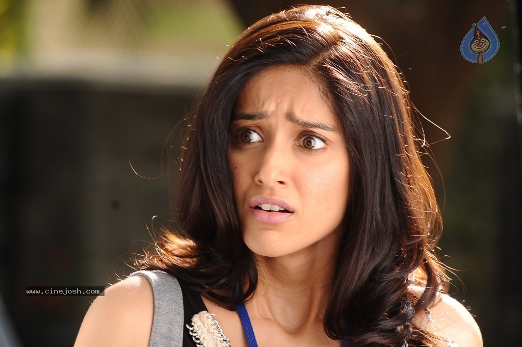 Ileana Gallery - 13 / 42 photos