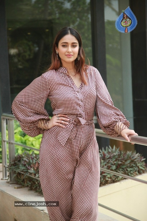 Ileana New Photos - 3 / 15 photos