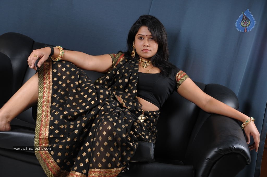 Jyothi New Stills - 3 / 111 photos