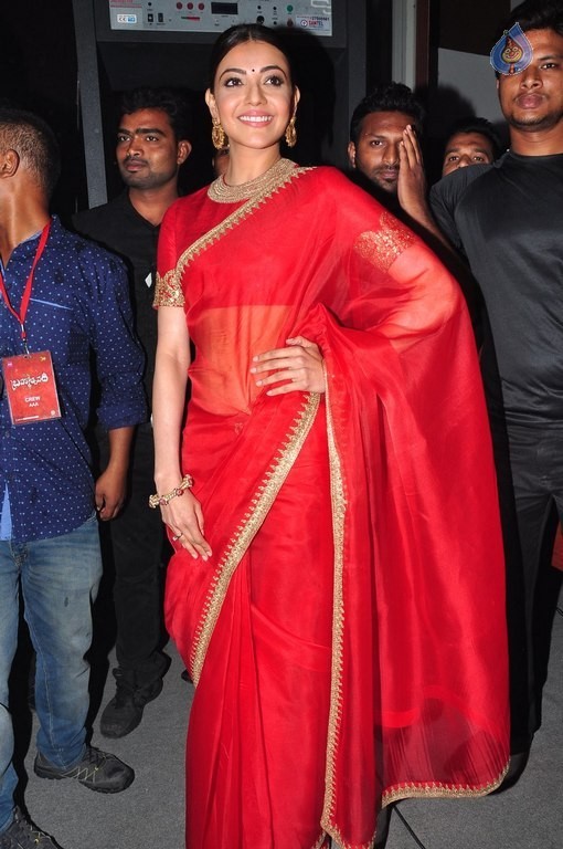 Kajal at Brahmotsavam Audio Launch - 3 / 41 photos