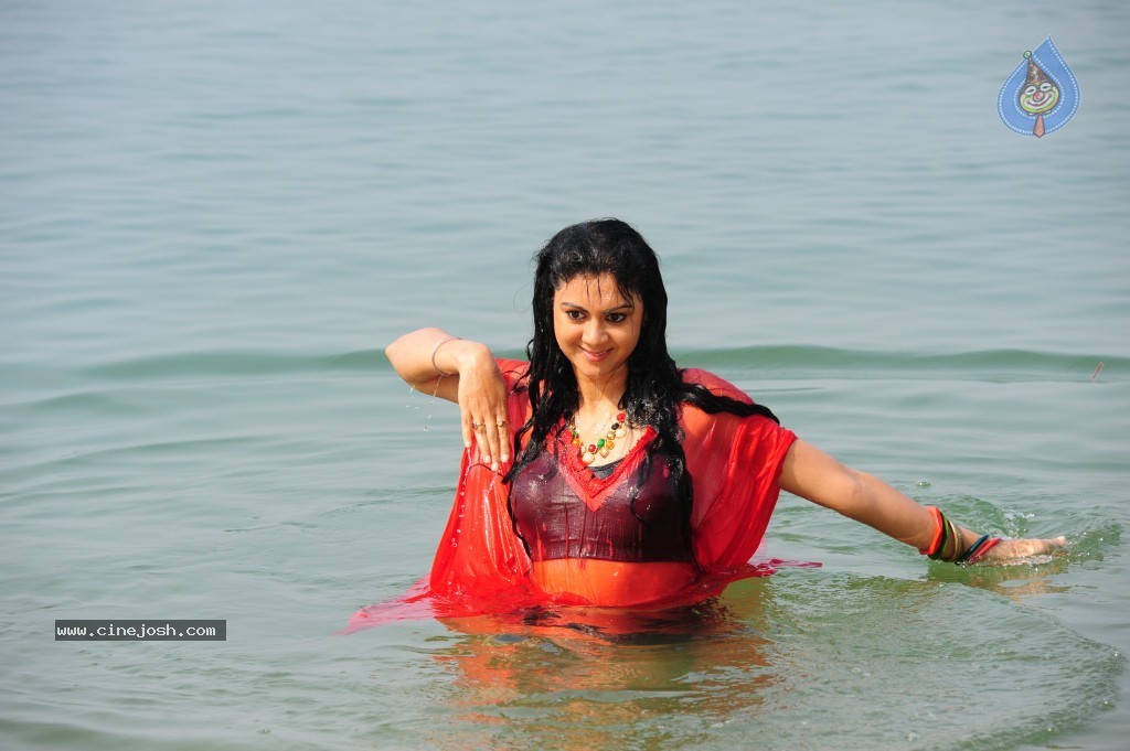 Kamna Jethmalani Hot Pics - 21 / 149 photos