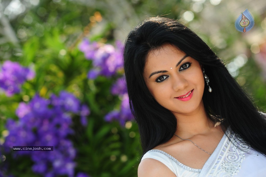 Kamna Jethmalani New Stills - 12 / 49 photos