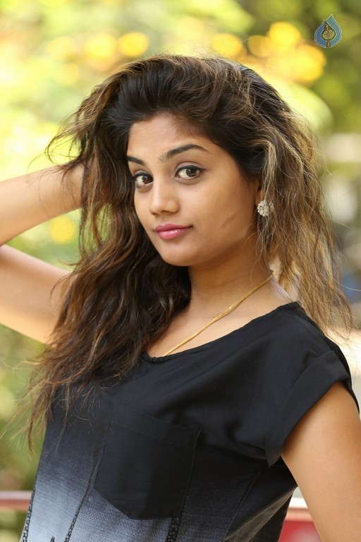 Karuna New Photos - 8 / 33 photos