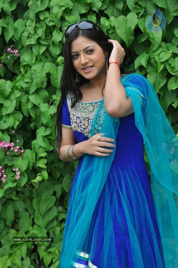 Keerthi Chawla Latest Stills - 9 / 87 photos