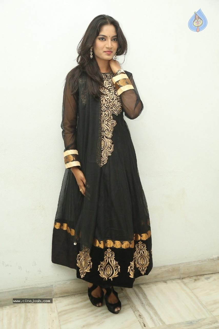 Keerthi Photos - 3 / 49 photos